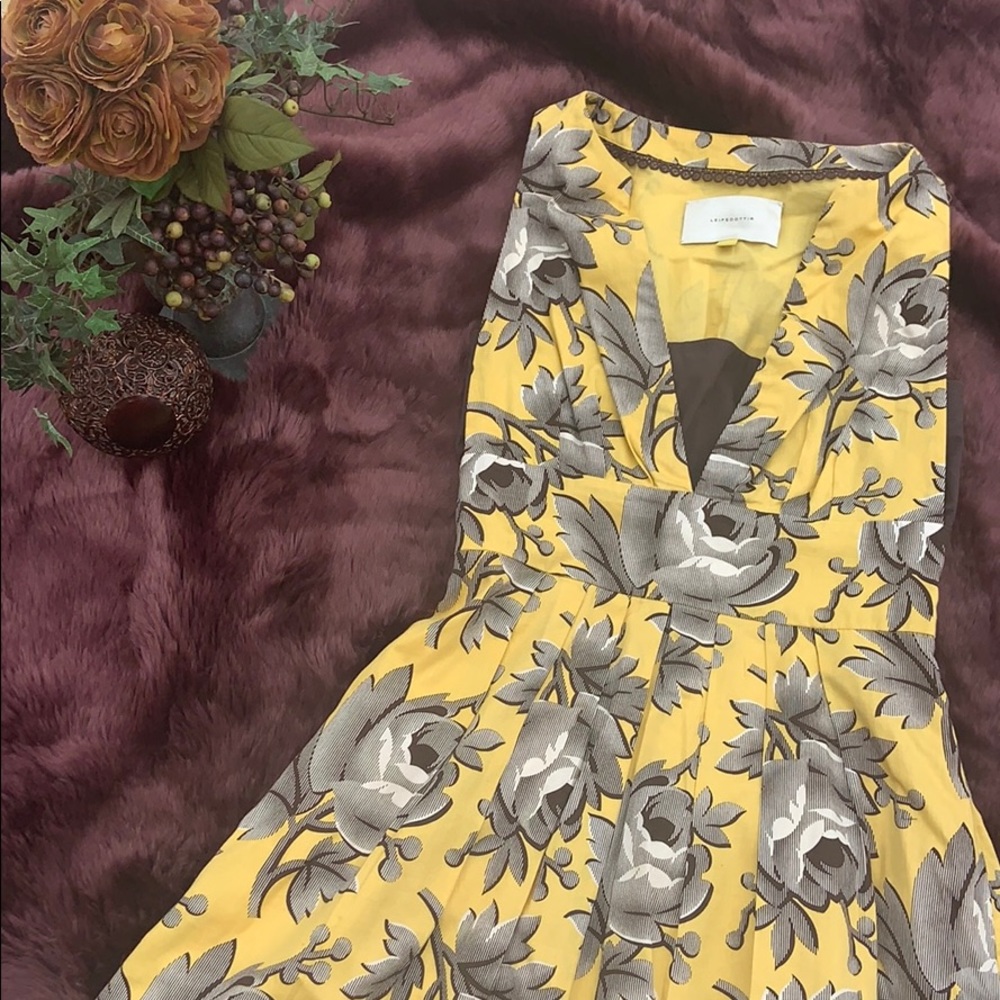 Dress. Gorgeous event dress!